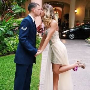 Meet your Posher, Farren amara